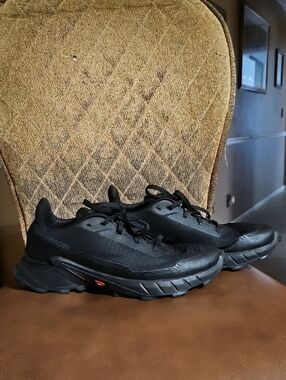 Salomon Alphacross 5 Black Lace Up Hiking Trail Running Shoes Sneakers